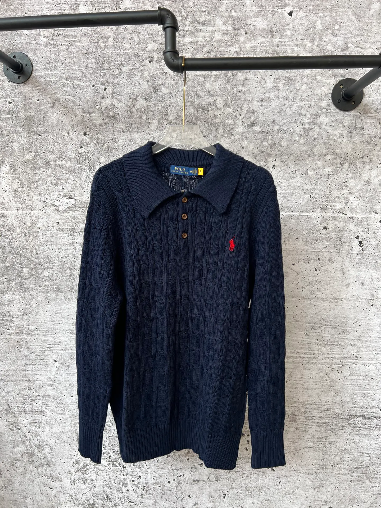P240 Ralph Lauren fall lapel unisex polo sweater, made of the same pure cotton washed fabric as the original, all craftsmanship details restored to the original, buttoned lapel upper body with a lazy old money style